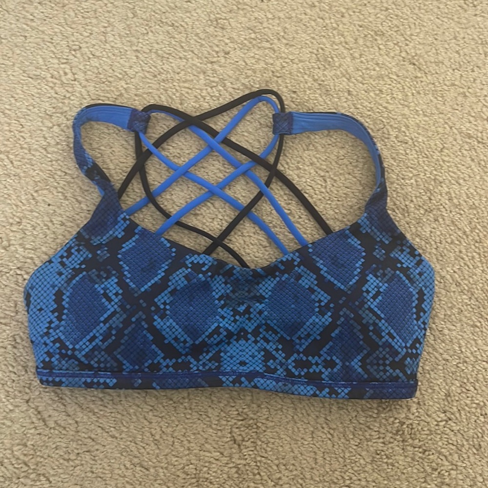 Lululemon born to be free bra top